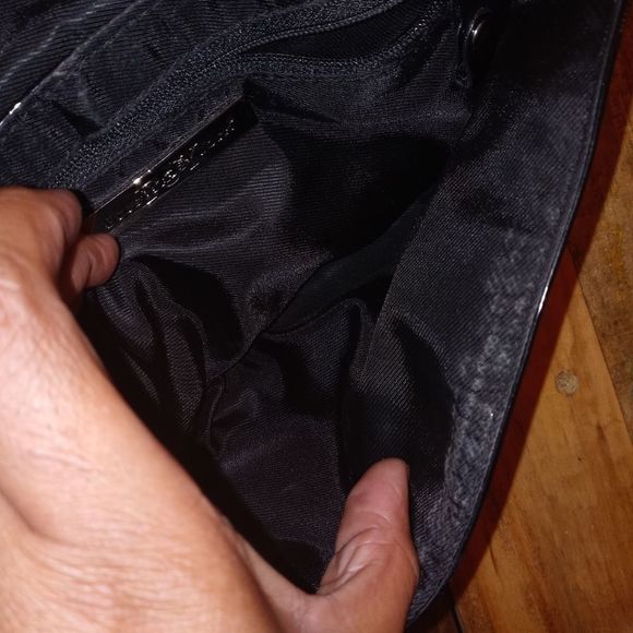 Preston and York Shoulder Bag - Picture 6 of 10